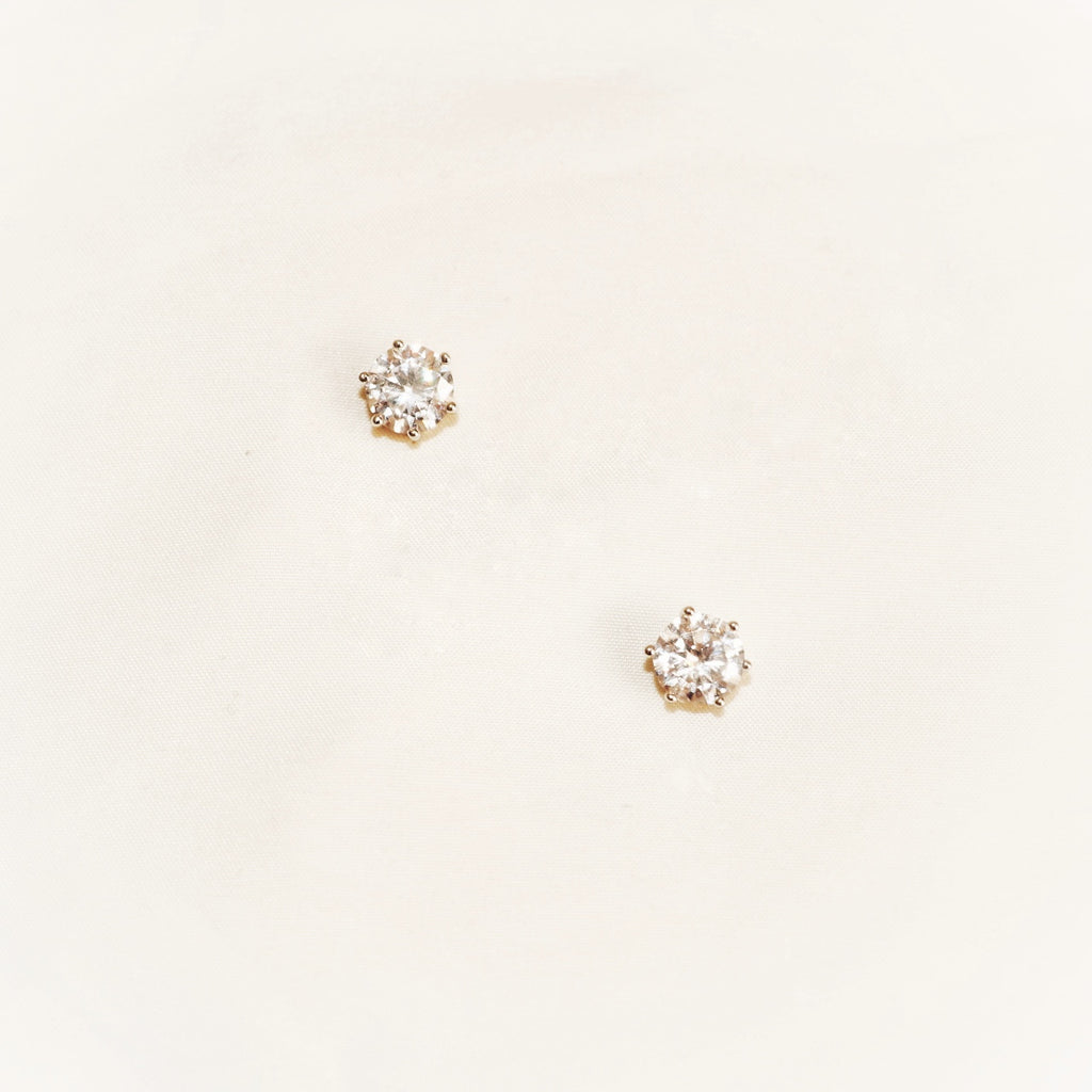 XOXO Timeless Stud Earrings